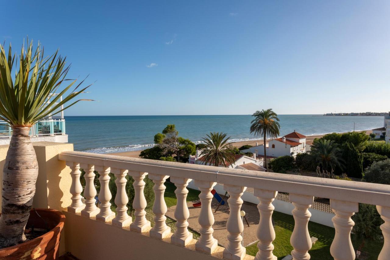 Appartement Caleta, Atico, 3 Frente Al Mar, By Bookindenia *